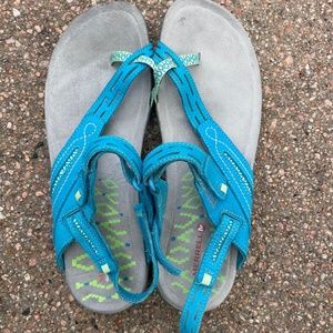 Merrell Women’s Teal Walking Sandals with Toe Loop